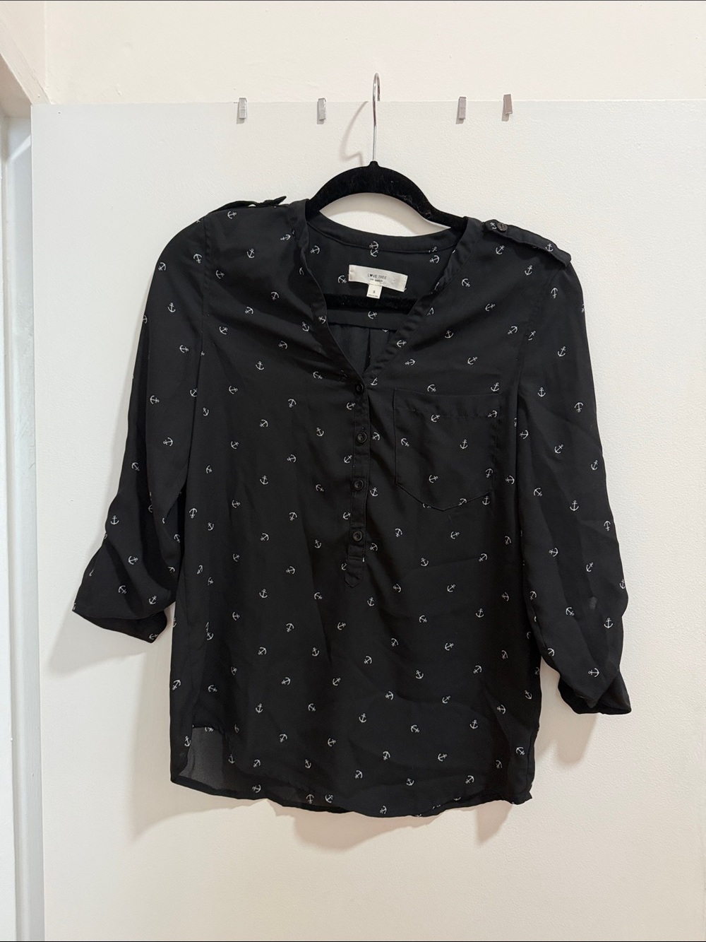 Love Tree Black Button-Front Blouse with White Anchor Print
